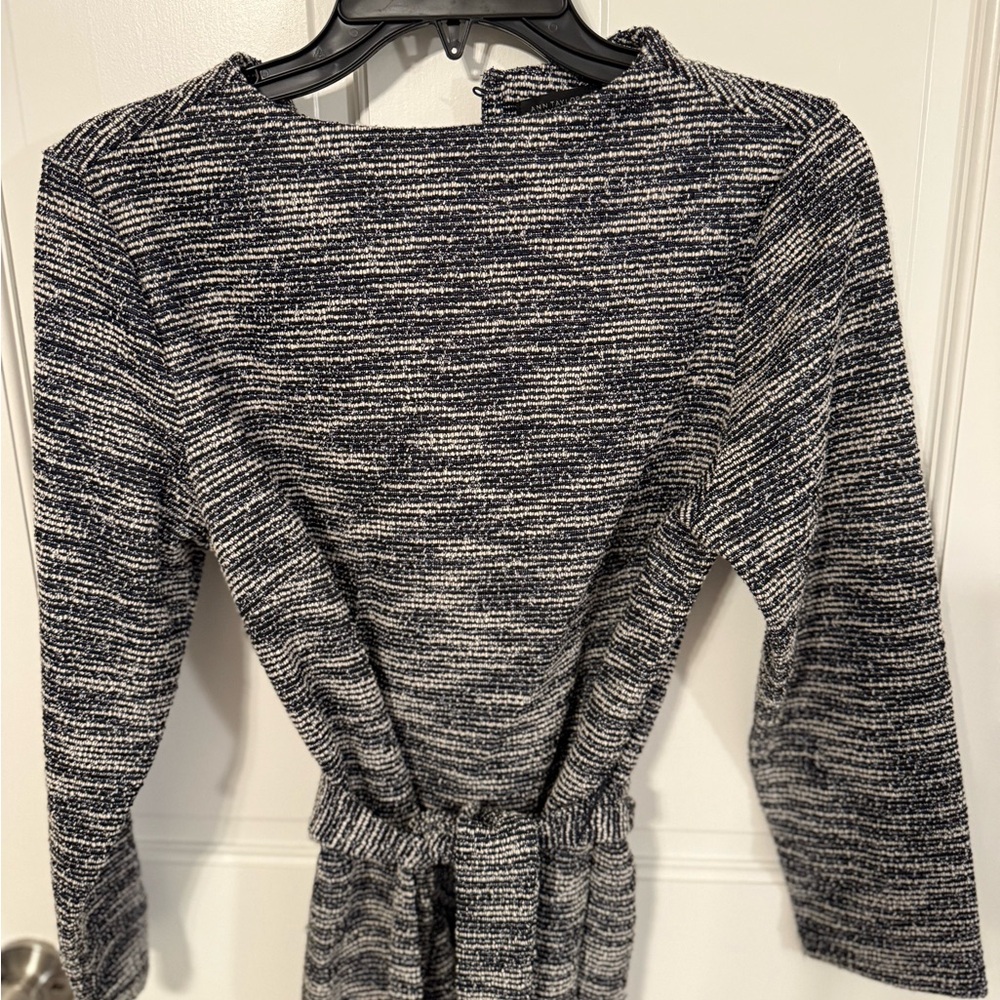 Ann Taylor Factory Navy and White Knit Long Sleeve Top